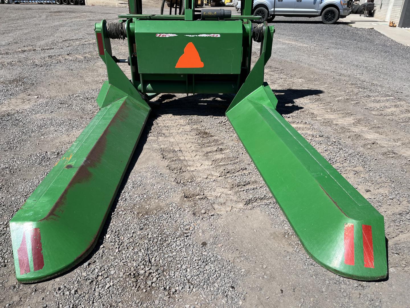 ./imagenes/INVOICE/2019/16848/MANIPULADOR DE PACAS DE ALGODON FRONTIER CM11 (16).JPG